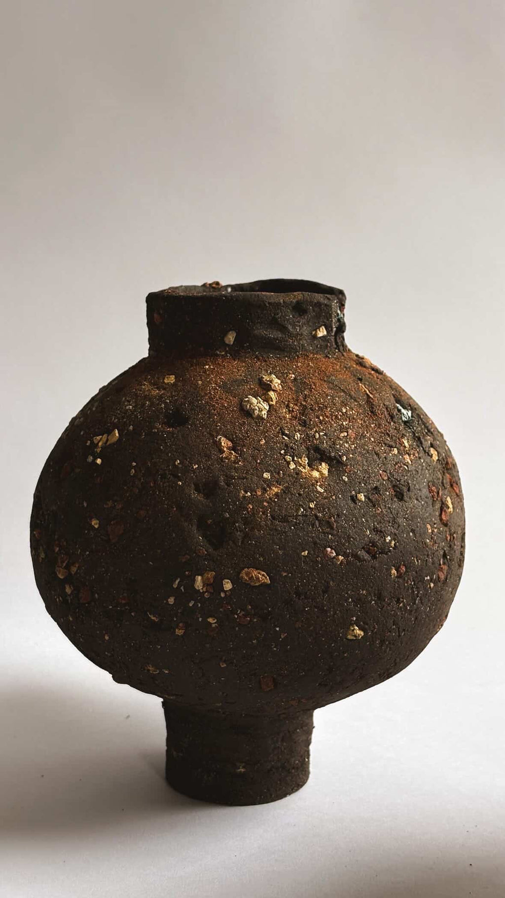 Rocky Moon Jar N.1