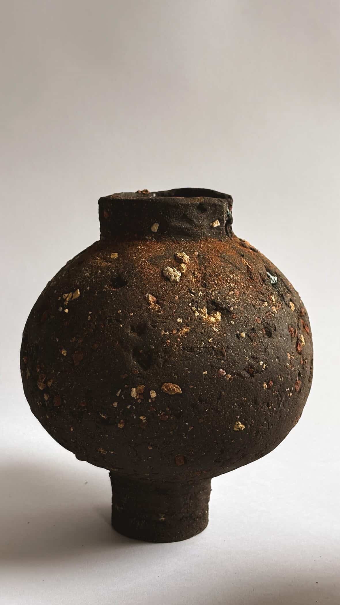 Rocky Moon Jar N.1