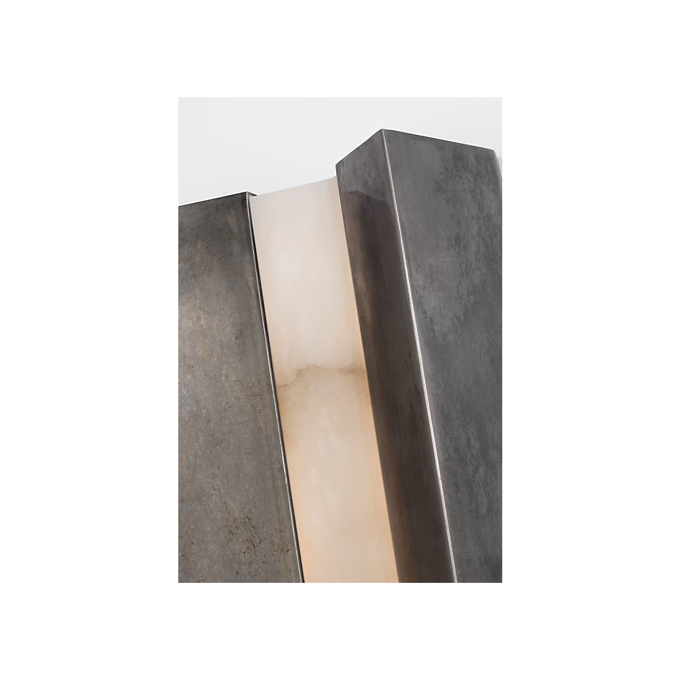 Austera 20" Sconce