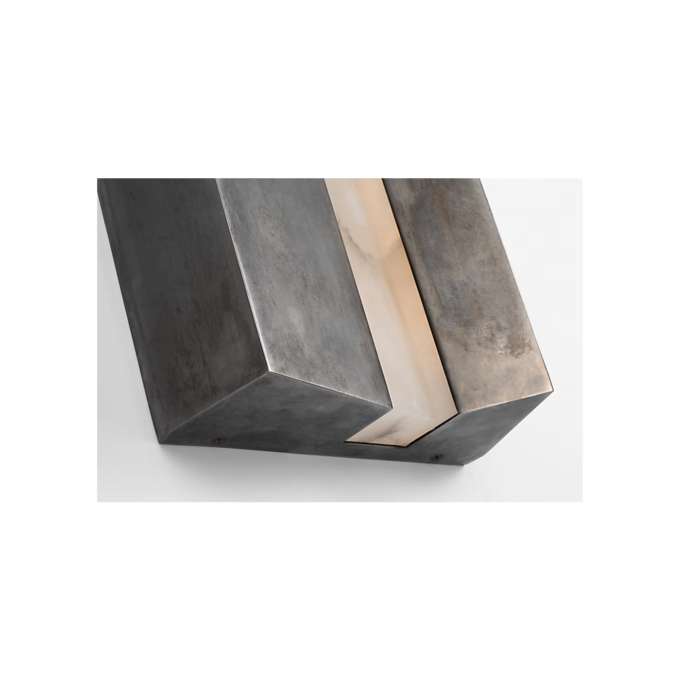 Austera 20" Sconce